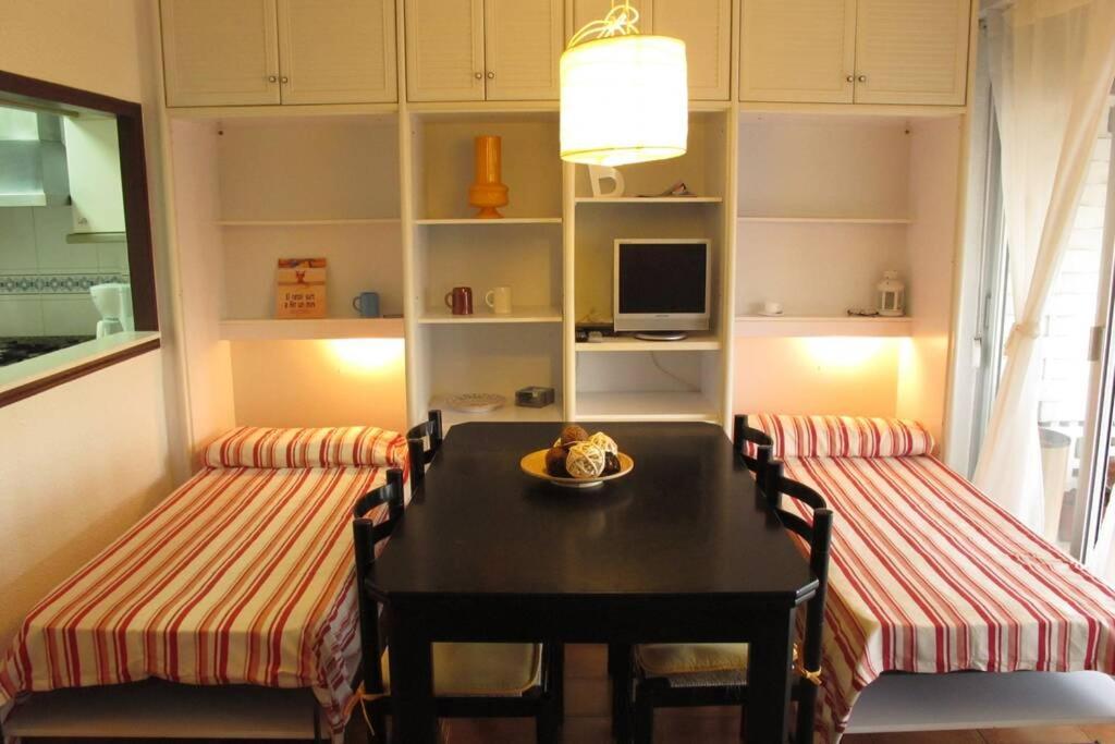 Apartment In Front Of Arrabassada Beach Tarragona Eksteriør billede
