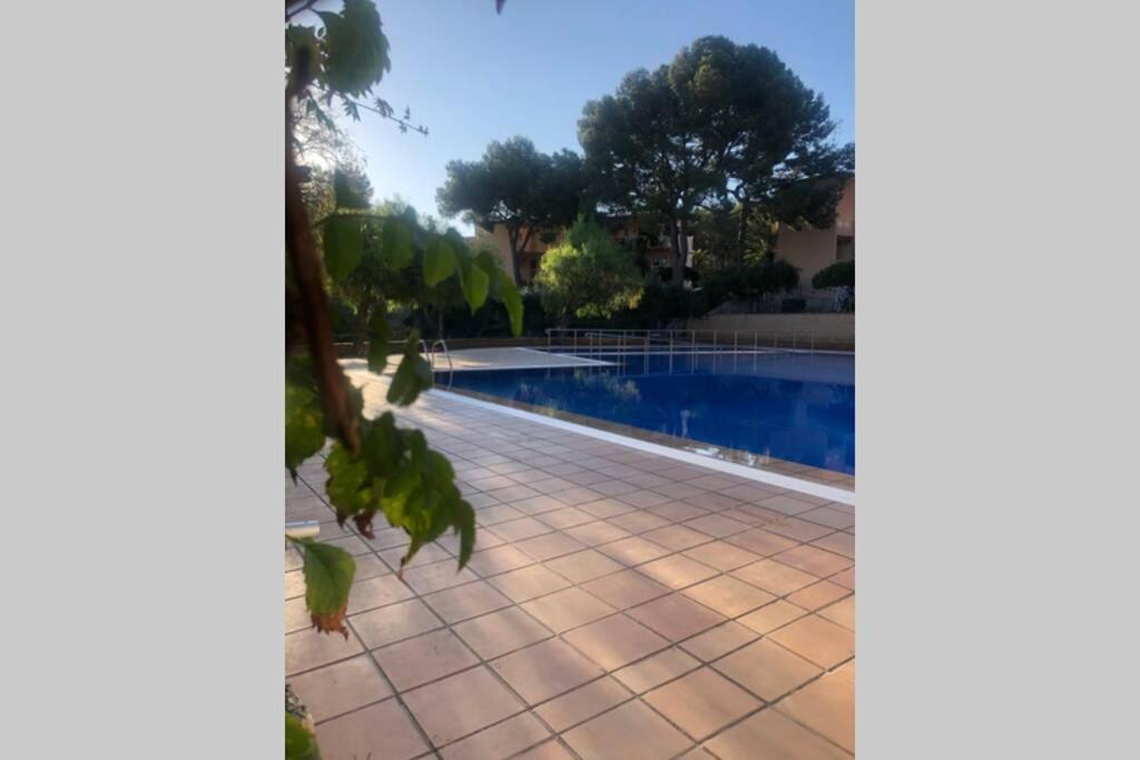 Apartment In Front Of Arrabassada Beach Tarragona Eksteriør billede