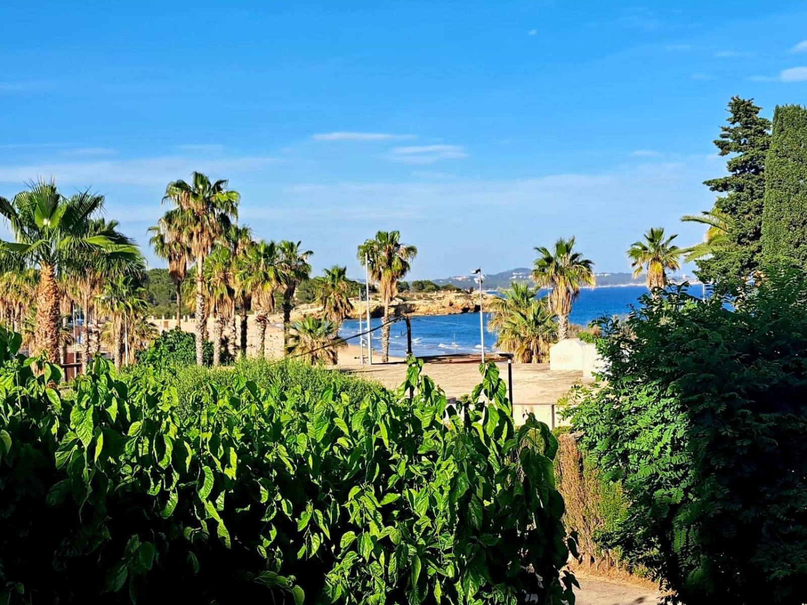 Apartment In Front Of Arrabassada Beach Tarragona Eksteriør billede