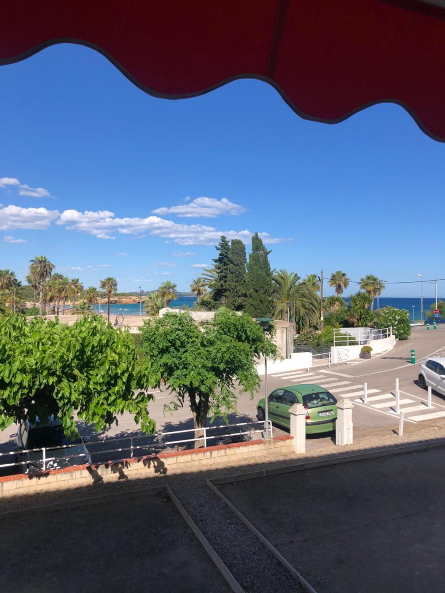 Apartment In Front Of Arrabassada Beach Tarragona Eksteriør billede